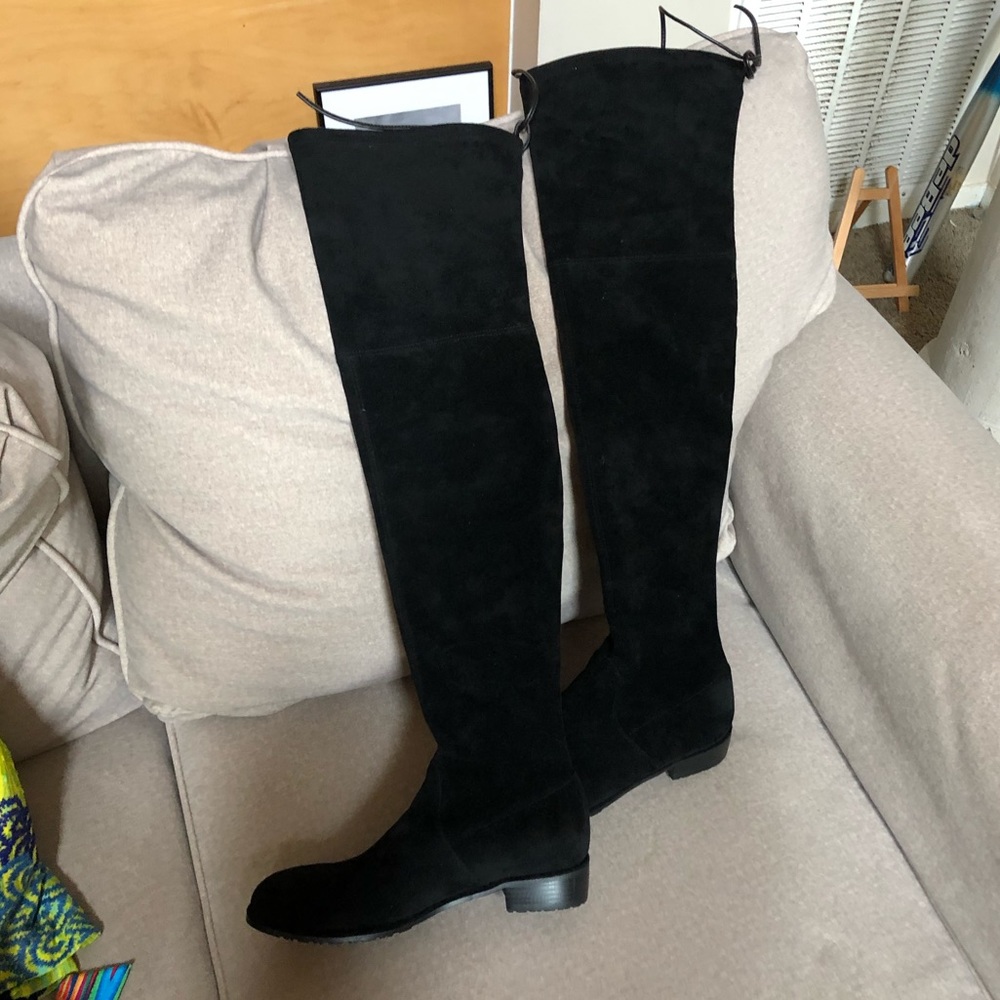 Black knee high suede boots, size 8.5, never worn!